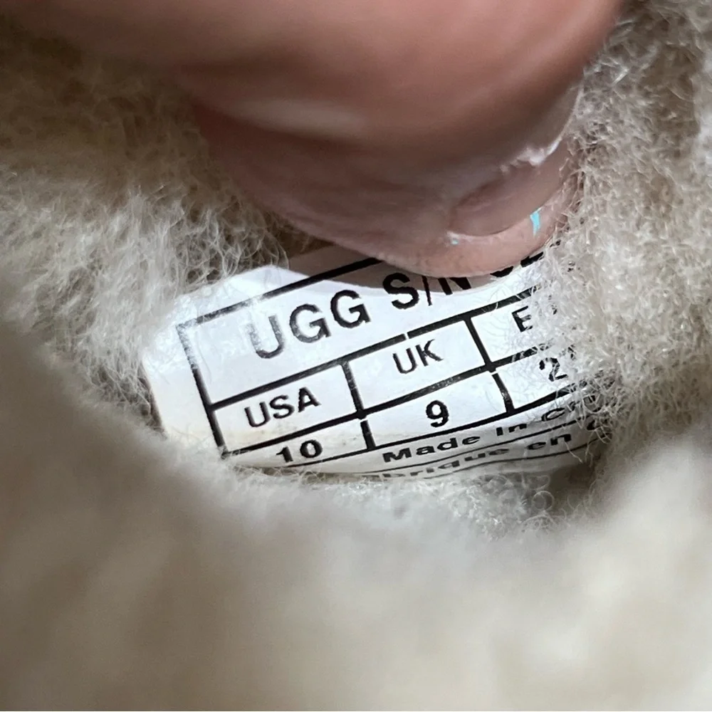 Ugg Brown Suede Classic Short Boots